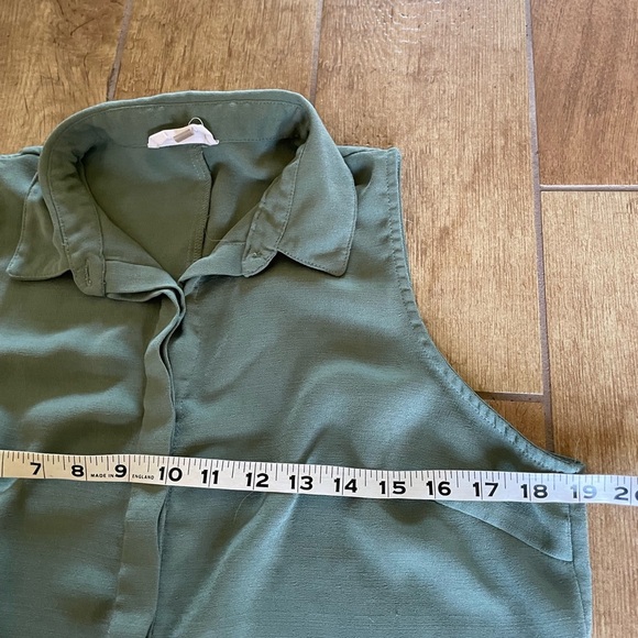 Milano Green Polo Collar Button Down sleeveless blouse women’s medium - Picture 4 of 8